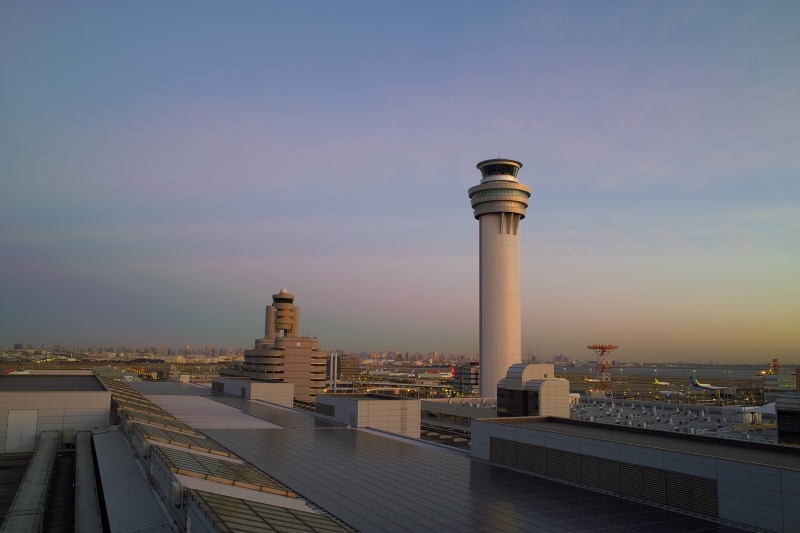 SDIM0518S はい羽田空港。また夜明け前なんですけどー。<BR>
一体何なんですか？このツアー。