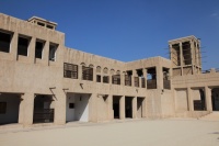 IMG_9425R １９世紀後半に建てられたアラブの伝統的な建築様式の中では、