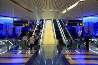 IMG_9508R アミューズメント施設の中・・・ではなくドバイ・メトロの駅構内。