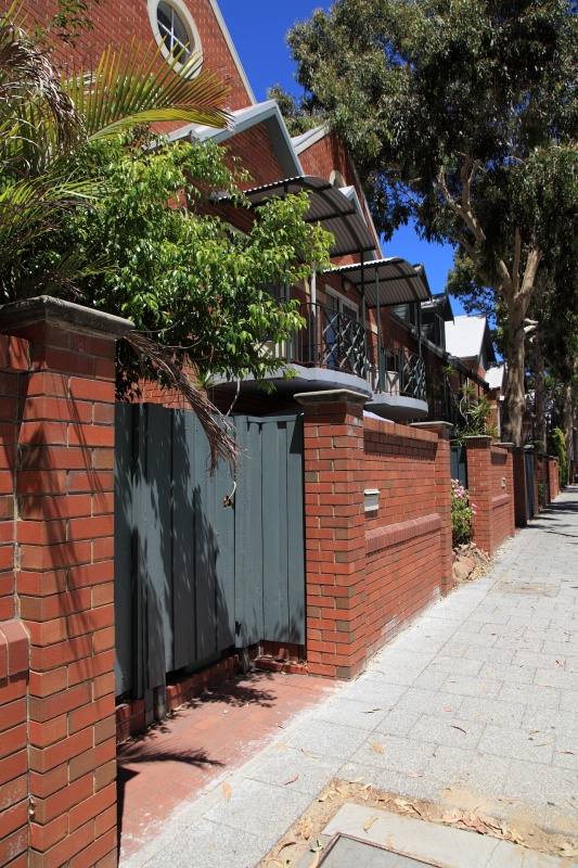 IMG_1389RH JЎɓKɎsS֌Ă݂܂B<BR>
CcA[YApjBeJÂ[B