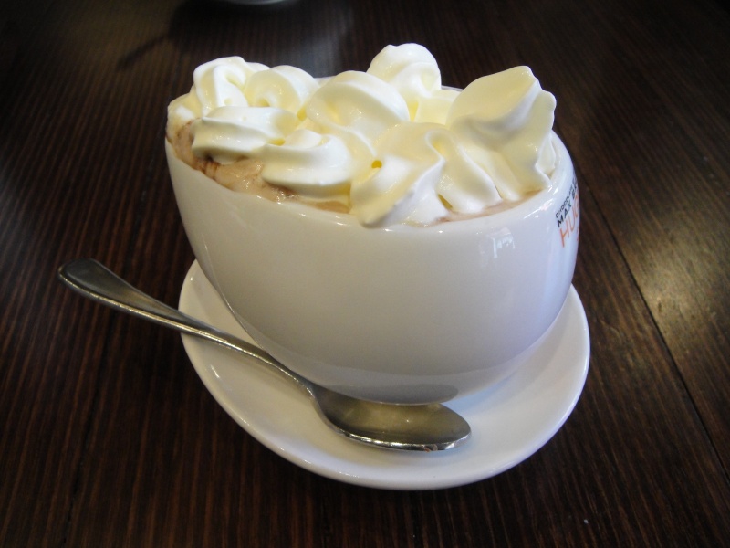 DSC05681 ホットチョコレートというかホットココアという感じですな。
