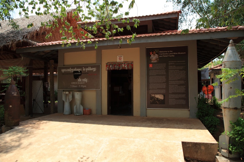 IMG_2751R そんな感じで地雷博物館（LANDMINE MUSEUM）でした。