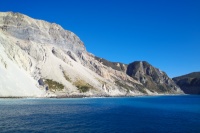 SDIM0336S ようやく目的地の神津島多幸湾に接近。