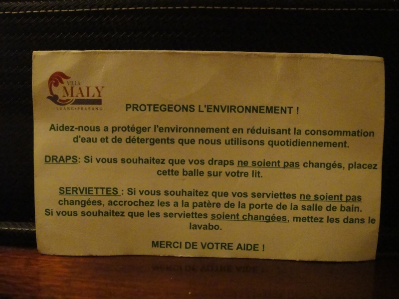 DSC05393 フランス語で書かれてもなぁ・・・と。さすがコロニアル。