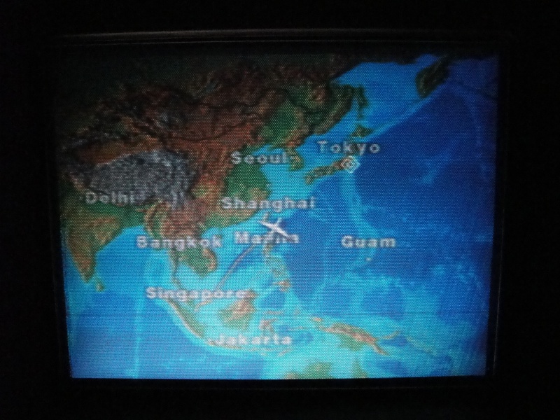 DSC01564 帰りはなぜかMAP画面が拝めました。<BR>
行きの便で見られなかったのはTSAさんの指導ではなく、単なる故障？<BR>
<BR>
苦い思い出のあるマニラ上空を通過。