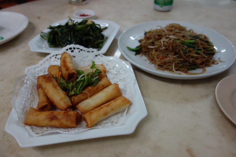 DSC03378 大変安定感のある中華料理。