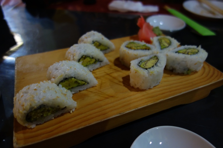 DSC03482 Avocado Roll