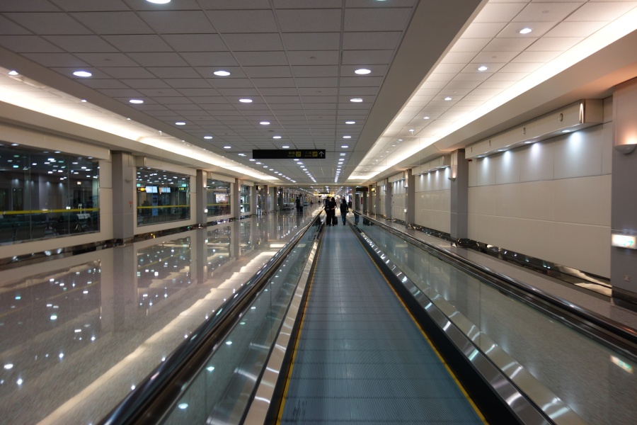 DSC03837 早朝に台北にて乗り継ぎ。