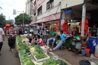 IMG_5679R 華僑の方が経営されているお店をインドネシアの人が運営している・・・ってことなんでしょうかね。