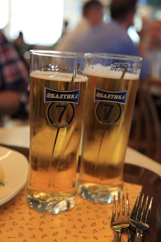 IMG_6002RR せっかくなのでロシアのビールを頂くことにしました。<BR>
どうやらバルティカ７と読むらしいです。サンクトペテルブルグ製。意外と美味い。